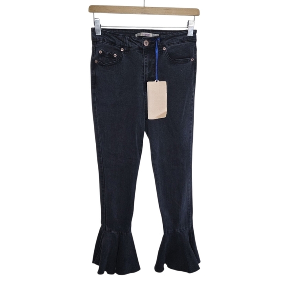 NWT Highway Jeans |  Washed Black Ruffled Flare Leg Crop Jeans Junior Size 1 - Picture 1 of 6